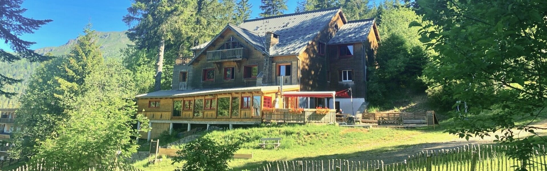 Le BUFADOU, votre camp de base au cœur du Cantal - LE LIORAN